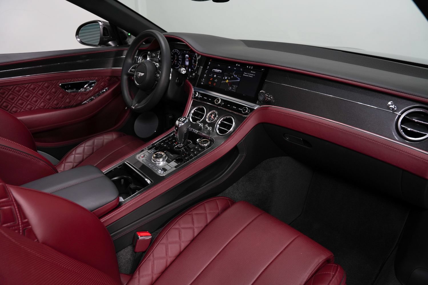 Used 2021 Bentley Continental GT V8 AWD/4WD image 45