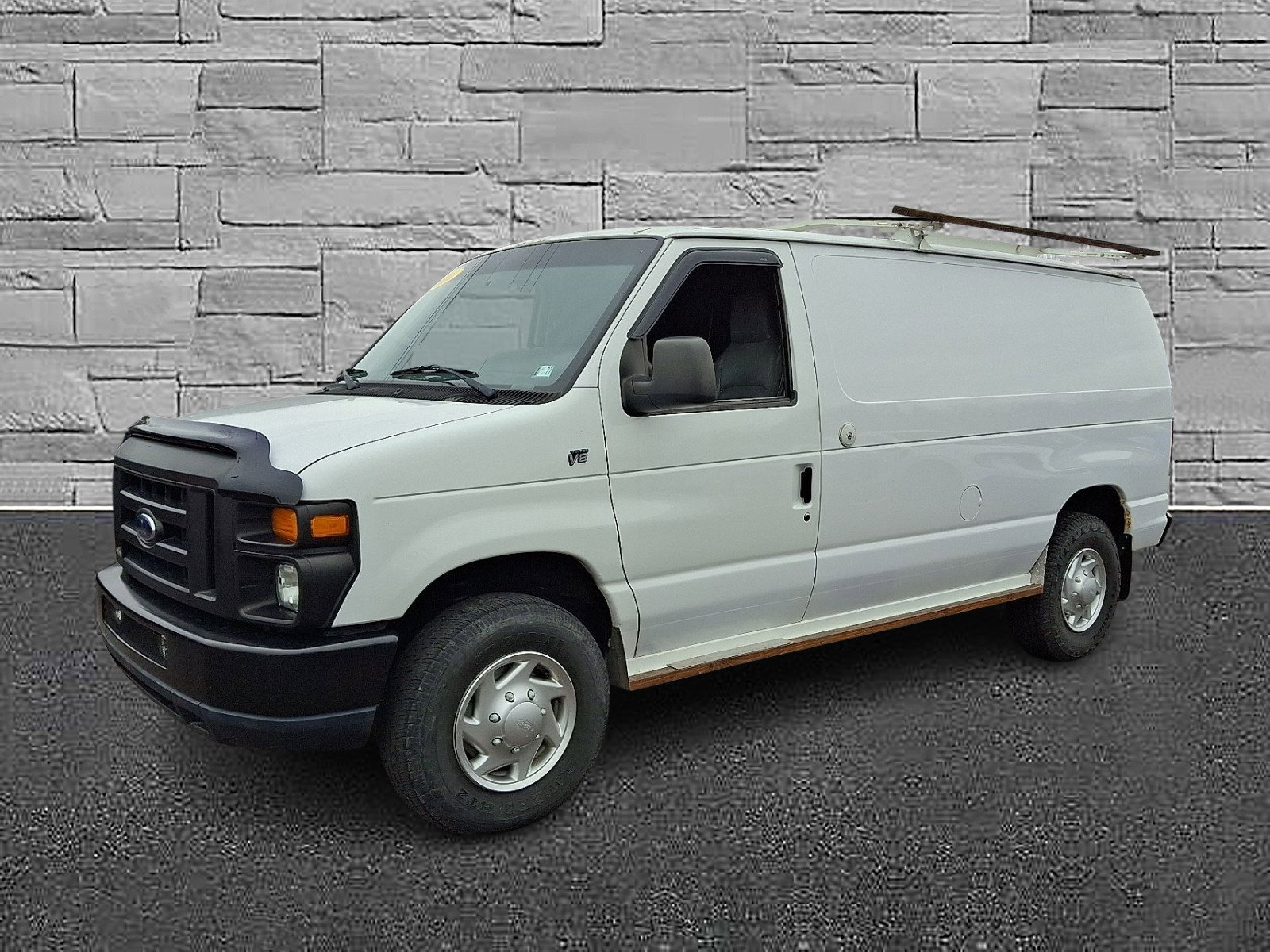 Used 2012 Ford E-250 and Econoline 250 w/ Commercial Cargo Van Pkg image 5