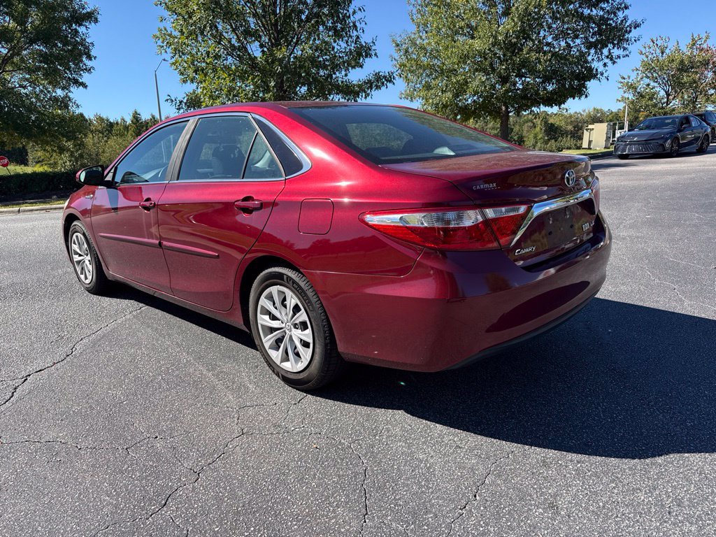Used 2016 Toyota Camry LE FWD image 4