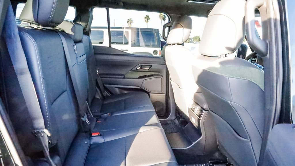 Used 2024 Lexus GX 550 550 Overtrail image 18