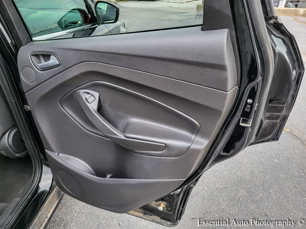 Used 2017 Ford Escape SE w/ Equipment Group 201A image 28