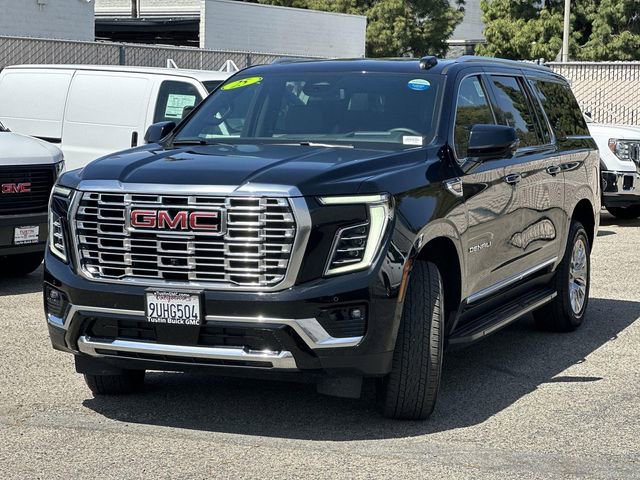 Used 2025 GMC Yukon XL Denali AWD/4WD image 8