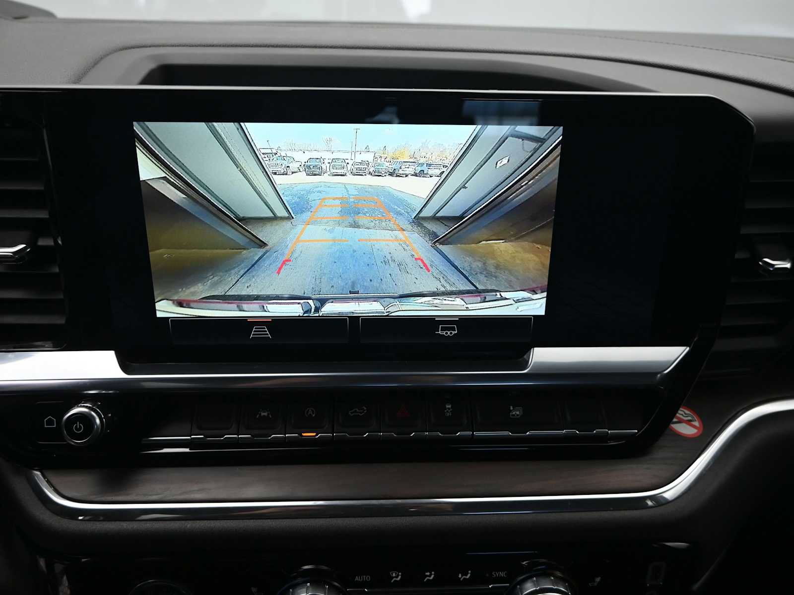 Used 2024 GMC Sierra 1500 SLT image 15