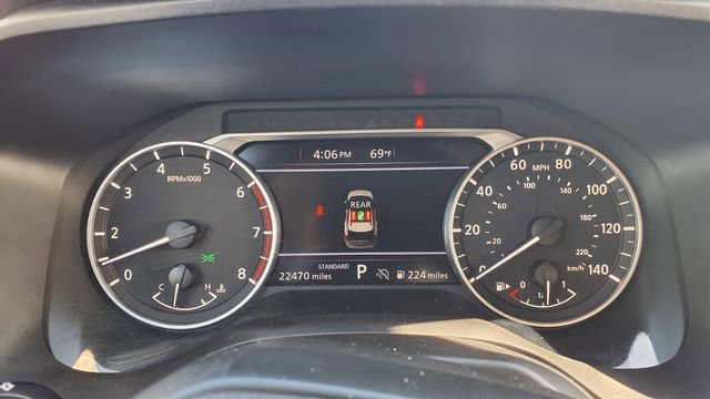 Used 2025 Nissan Rogue SV image 31