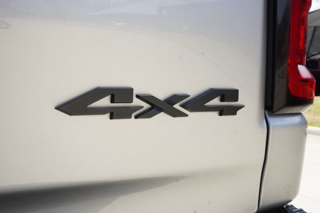 Used 2025 RAM 1500 Lone Star image 9