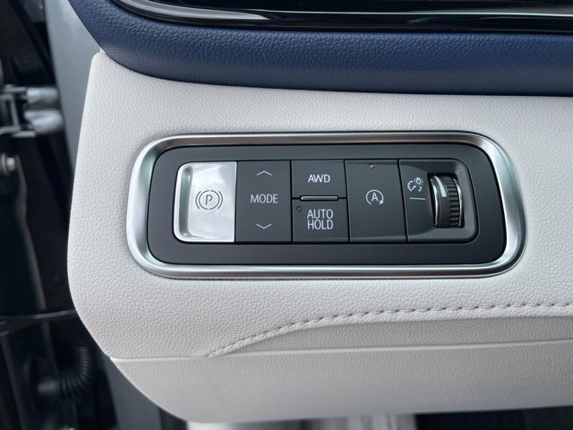 New 2026 Buick Enclave Avenir w/ LPO, Floor Liner Package image 17