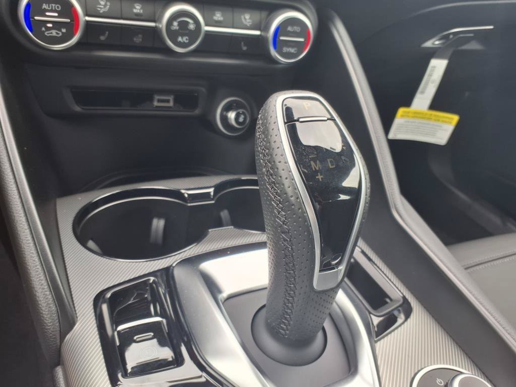 New 2025 Alfa Romeo Giulia w/ Driving Assist Package RWD image 11