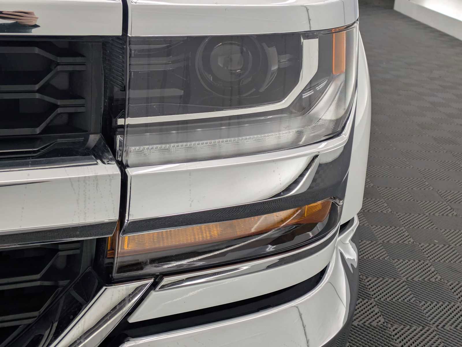 Used 2017 Chevrolet Silverado 1500 LS w/ Trailering Package AWD/4WD image 10