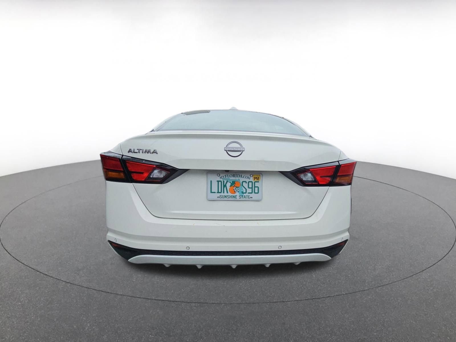 Used 2025 Nissan Altima 2.5 SV image 6