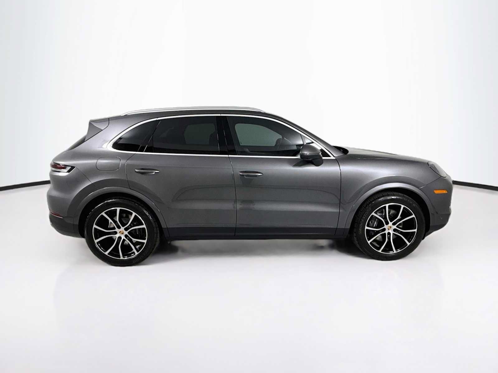 Used 2026 Porsche Cayenne AWD/4WD image 8