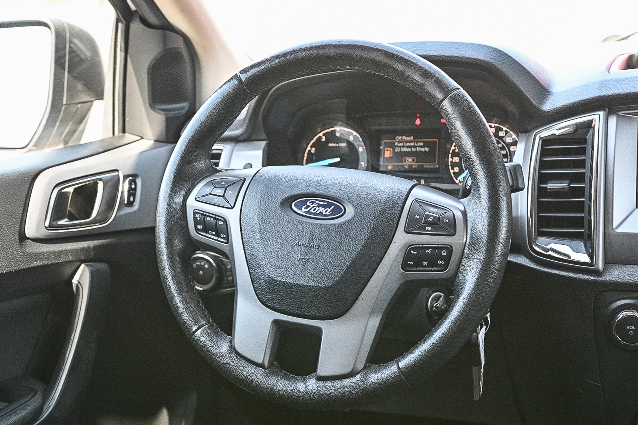 Used 2023 Ford Ranger XLT w/ Equipment Group 301A Mid image 16