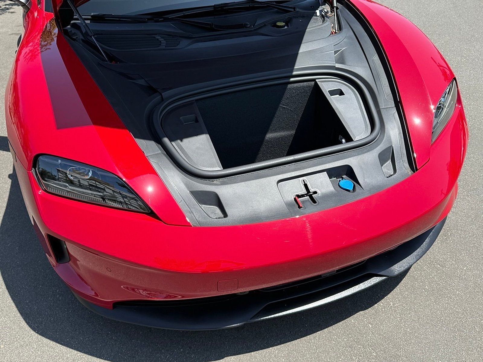 New 2025 Porsche Taycan 4S AWD/4WD image 32