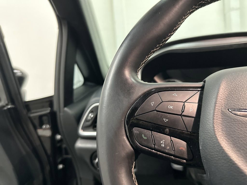 Used 2018 Chrysler Pacifica Touring Plus w/ S Appearance Package image 39