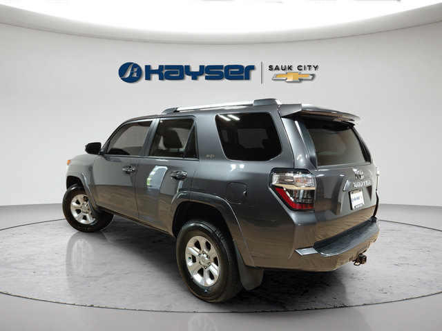 Used 2022 Toyota 4Runner SR5 Premium w/ Moonroof Package AWD/4WD image 5