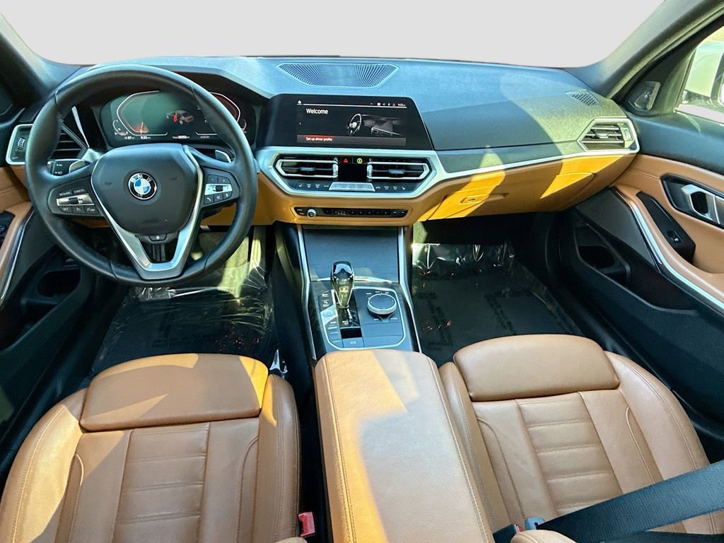 Used 2021 BMW 330i Sedan w/ Executive Package image 17