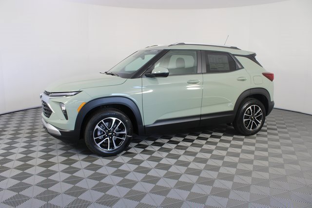 New 2026 Chevrolet TrailBlazer LT image 2