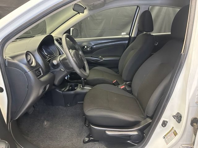 Used 2013 Nissan Versa SV FWD image 21