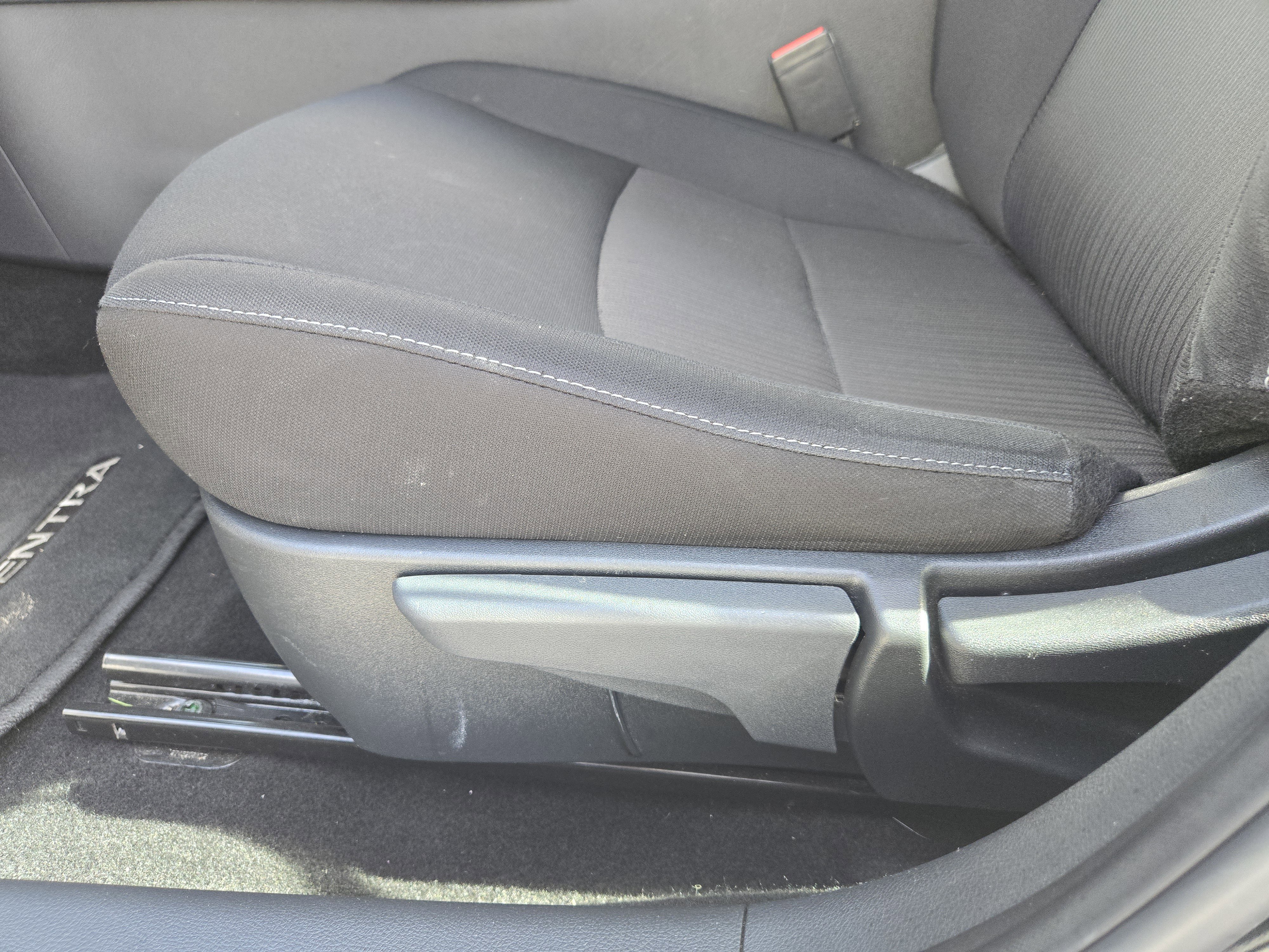 Used 2024 Nissan Sentra SV image 27