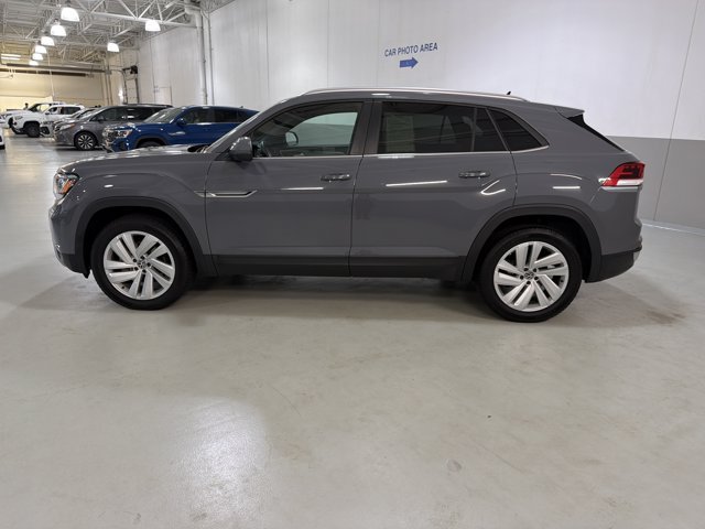 Certified 2021 Volkswagen Atlas Cross Sport SE w/ Panoramic Sunroof Package AWD/4WD image 5