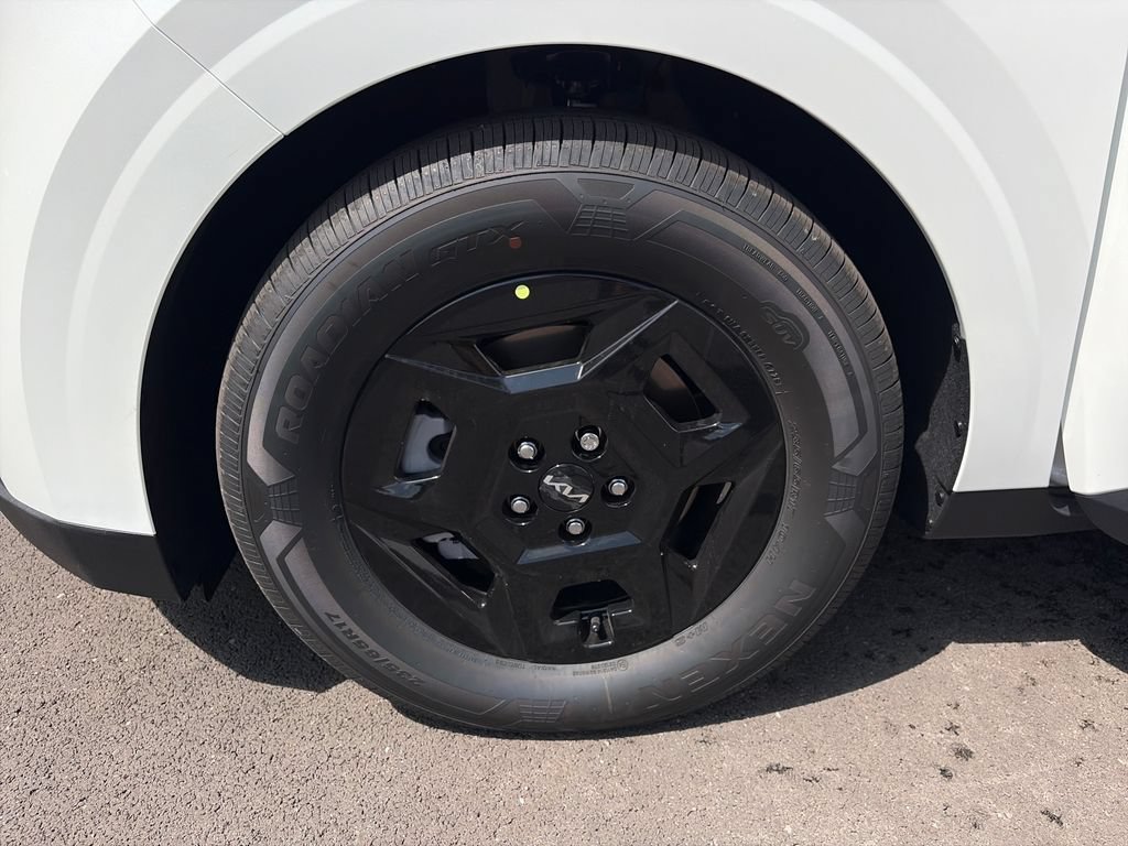 New 2027 Kia Carnival FWD image 25