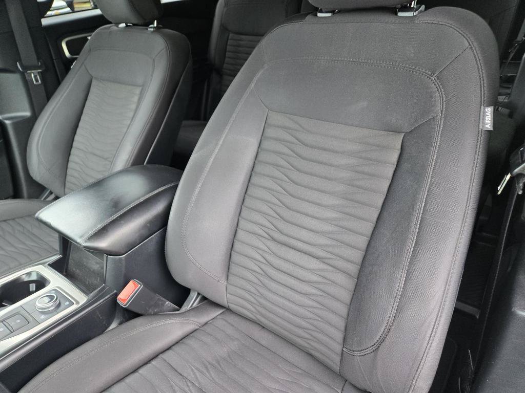 Used 2020 Ford Explorer XLT AWD/4WD image 16