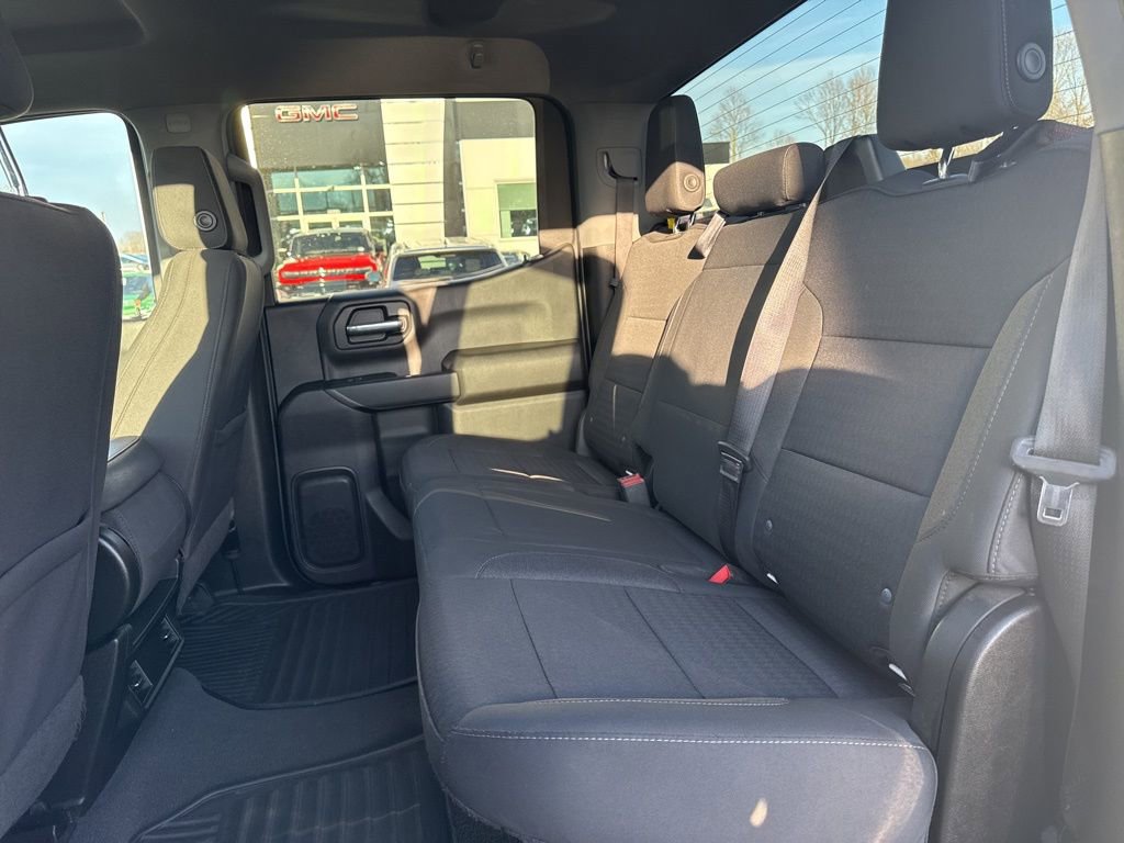 Used 2023 Chevrolet Silverado 1500 Custom image 13