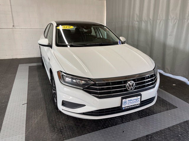 Used 2019 Volkswagen Jetta SEL FWD image 2