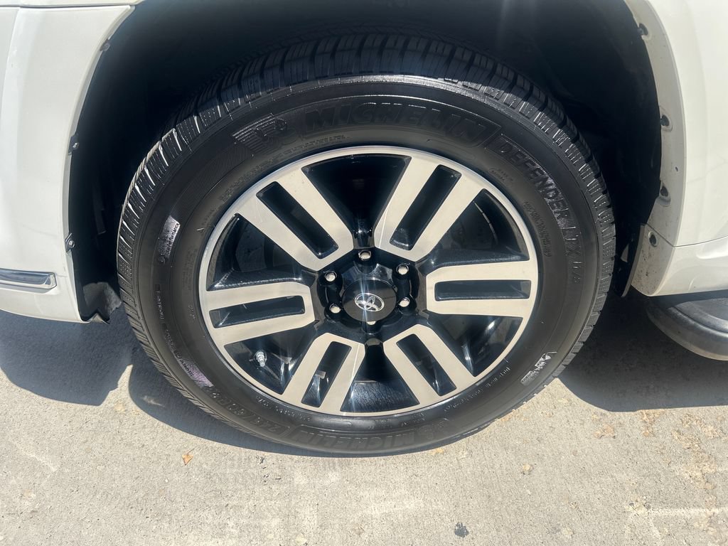 Certified 2020 Toyota 4Runner Limited AWD/4WD image 15