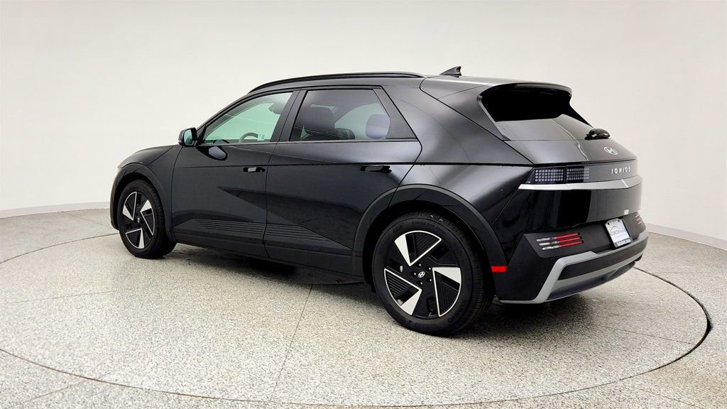 Used 2025 Hyundai Ioniq 5 SEL image 7