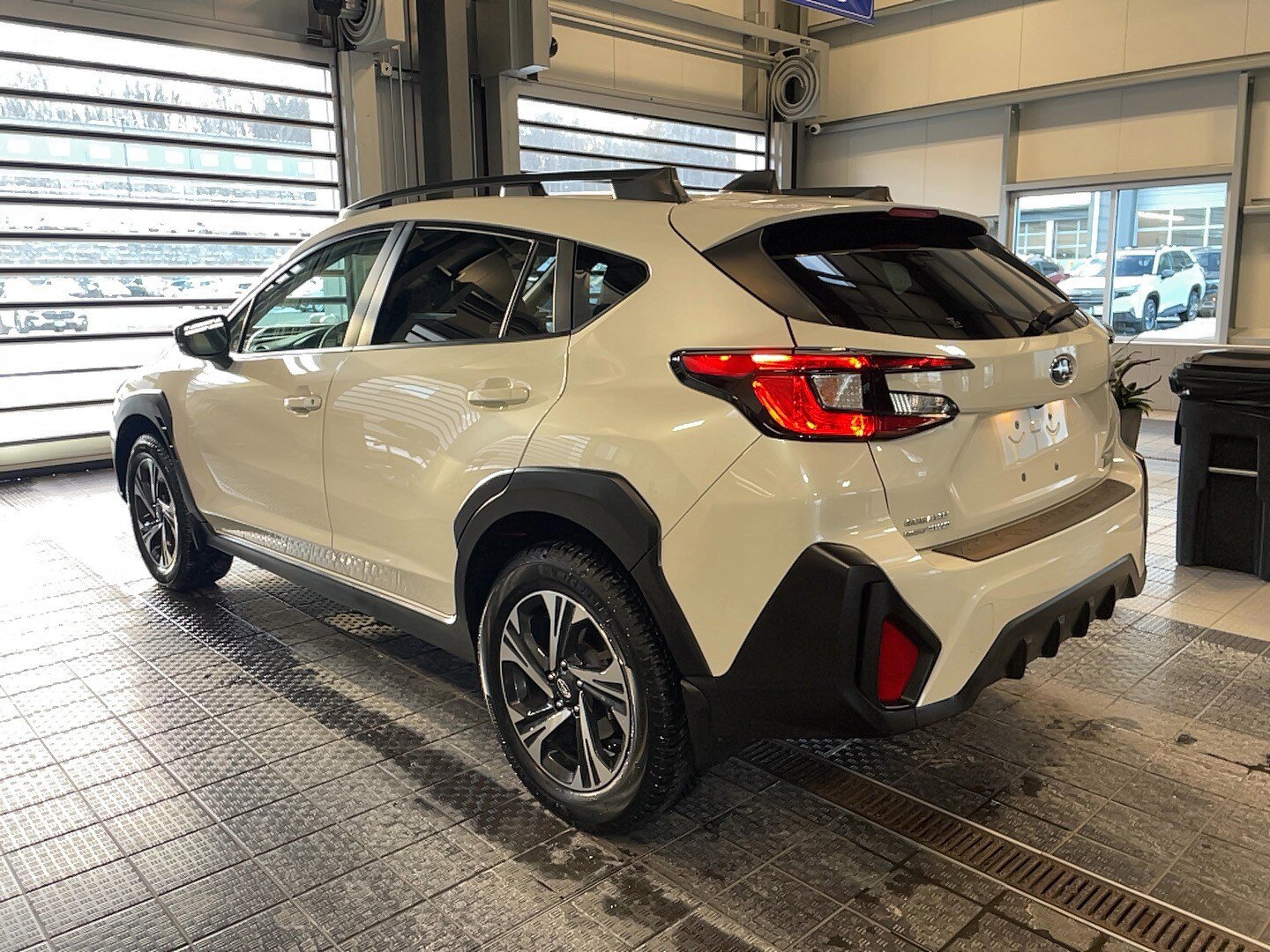 Used 2024 Subaru Crosstrek 2.0i Premium AWD/4WD image 16