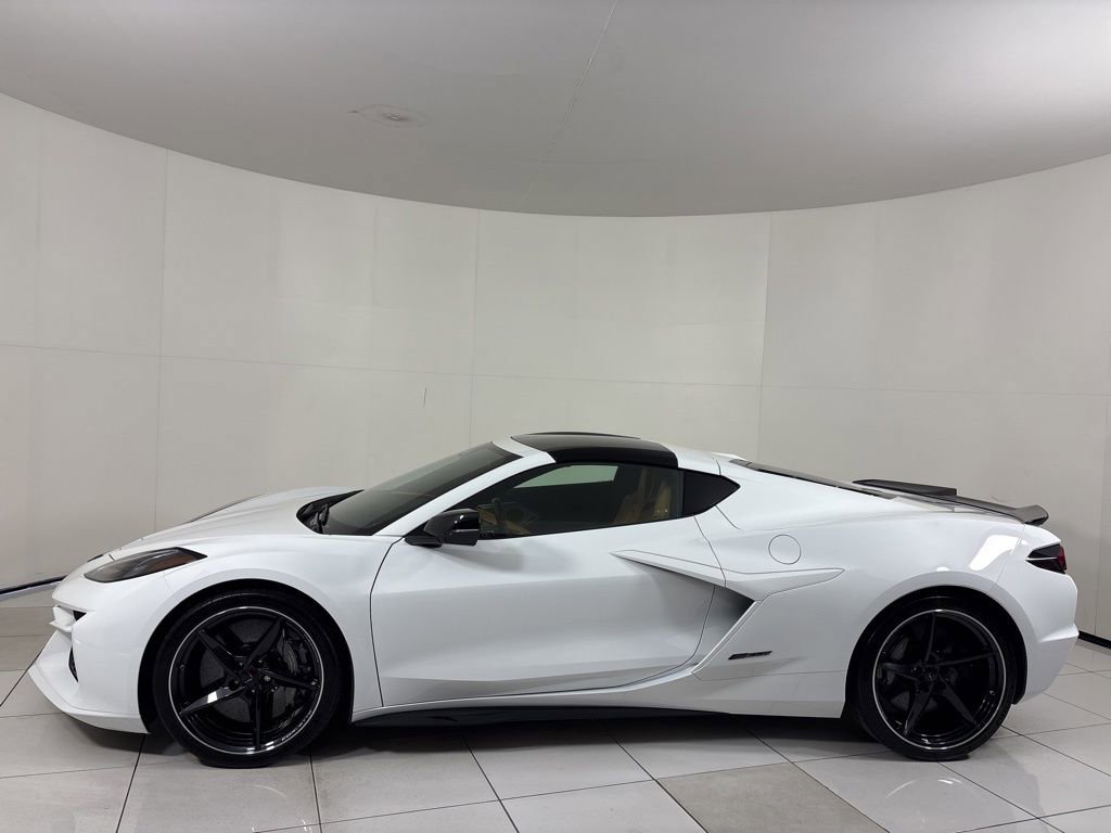 Used 2025 Chevrolet Corvette E-Ray w/ ZER Performance Package video 2