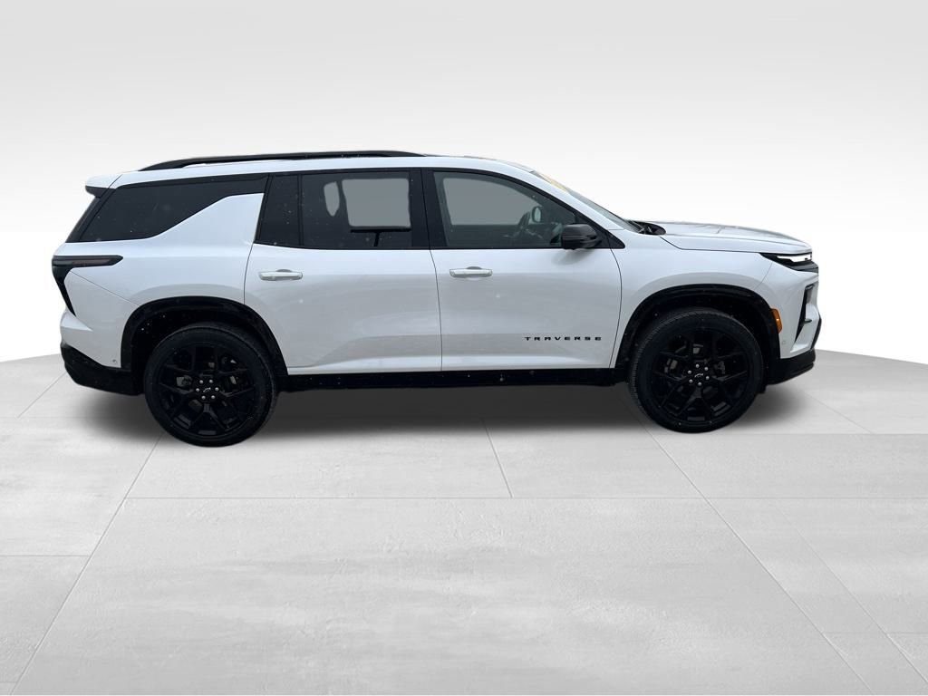 Used 2024 Chevrolet Traverse RS image 8