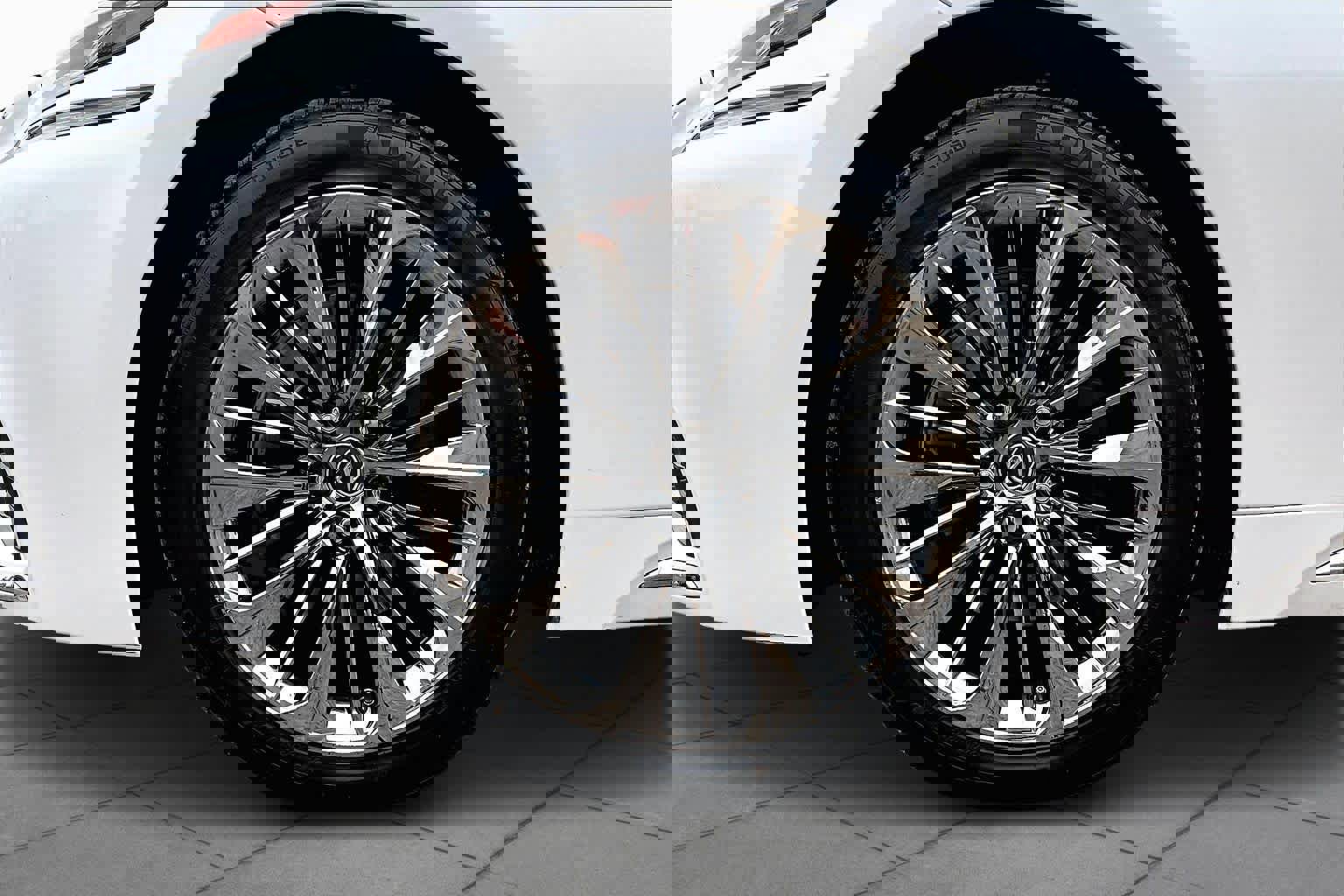 Used 2020 Lexus LS 500 image 11