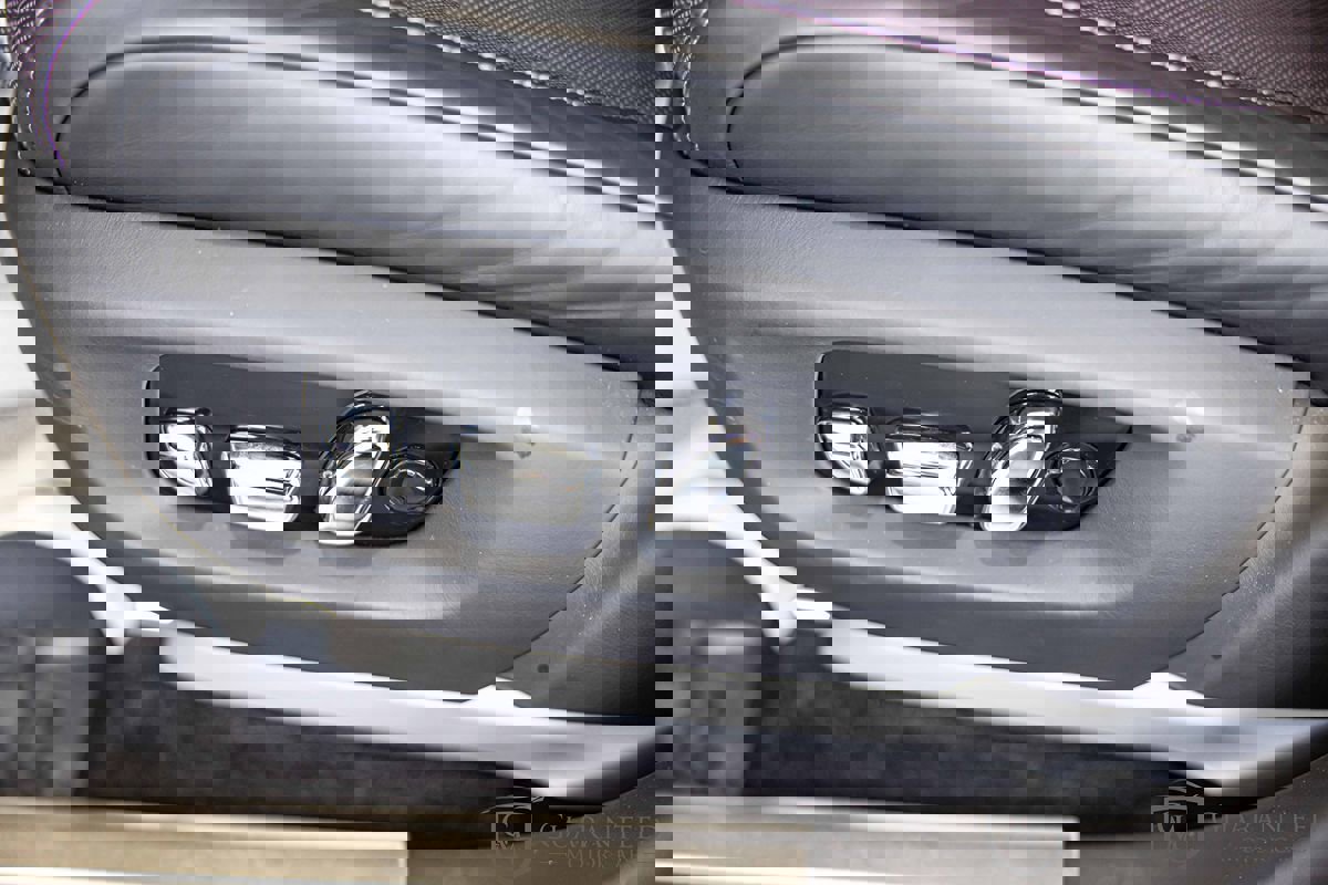 Used 2024 Rolls-Royce Ghost Black Badge image 30