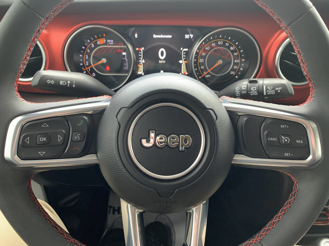 Used 2023 Jeep Wrangler Unlimited Rubicon w/ Dual Top Group AWD/4WD image 14