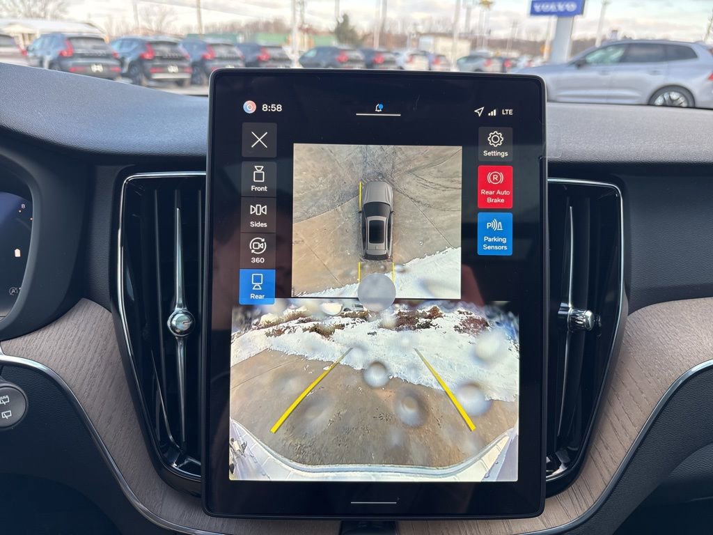 New 2026 Volvo XC60 B5 Plus w/ Protection Package Premier image 28