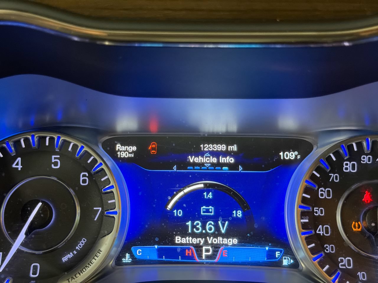Used 2015 Chrysler 200 C w/ Navigation & Sound Group I FWD image 12