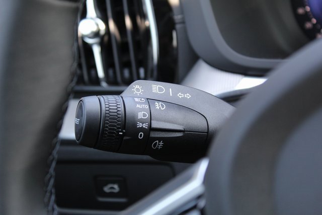 New 2026 Volvo XC60 B5 Ultra w/ Protection Package Premier image 19