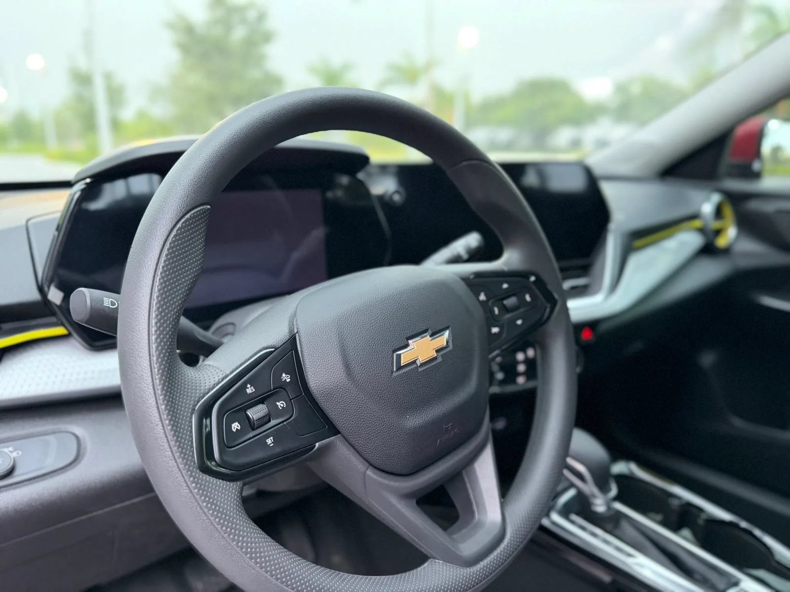 Used 2026 Chevrolet Trax LT FWD image 32