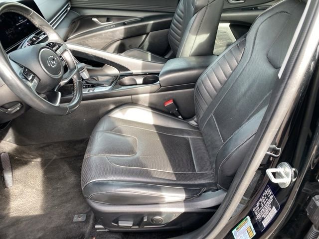 Used 2021 Hyundai Elantra Limited image 16