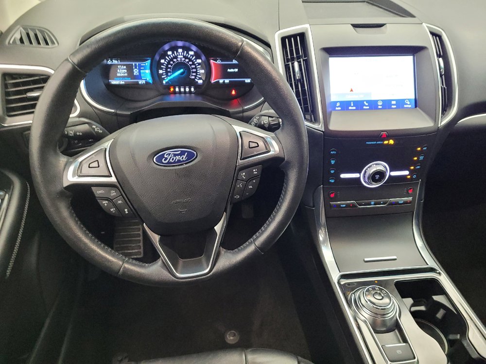 Used 2020 Ford Edge Titanium w/ Cargo Accessory Package FWD image 22