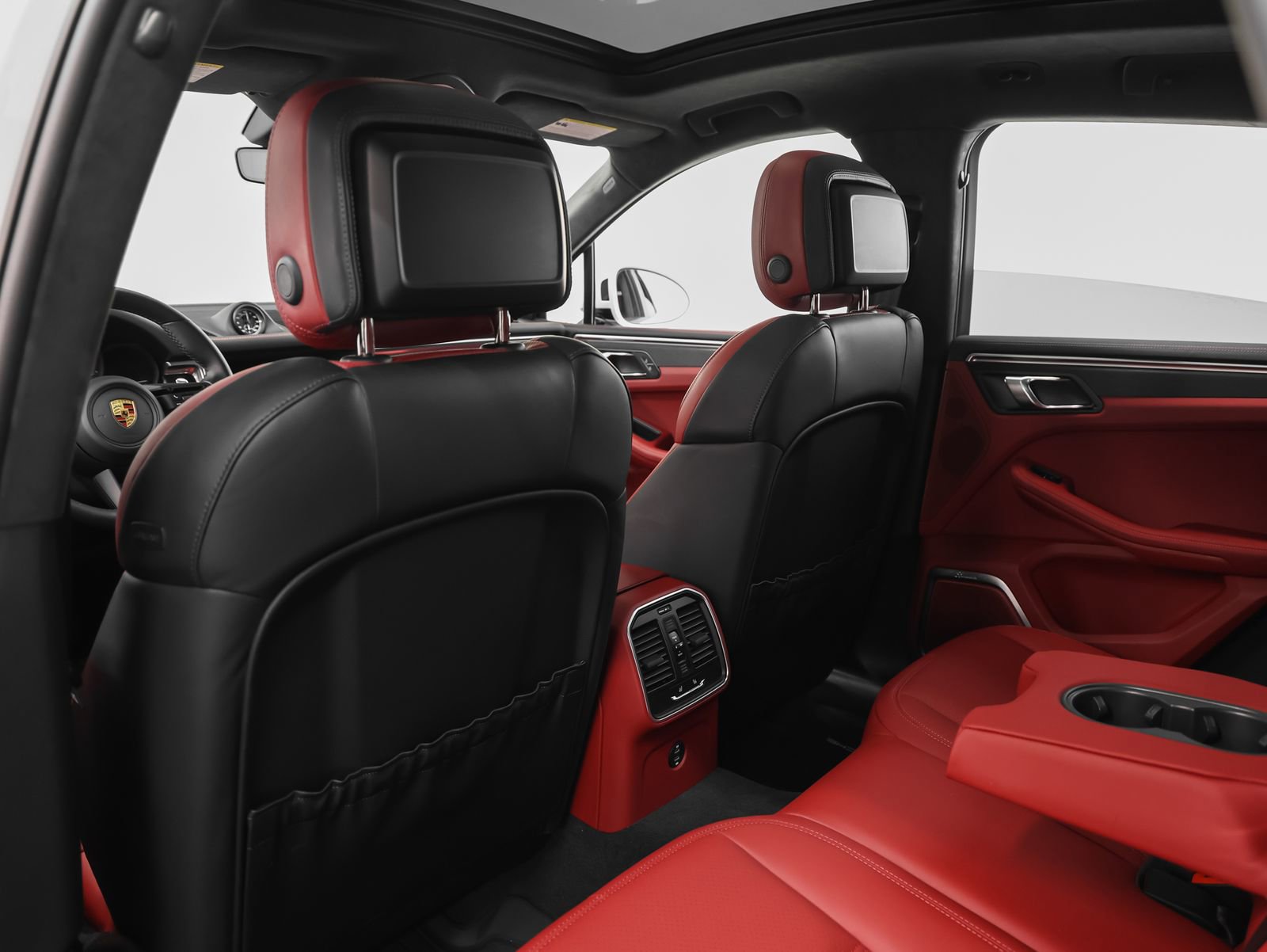 Certified 2022 Porsche Macan GTS image 51