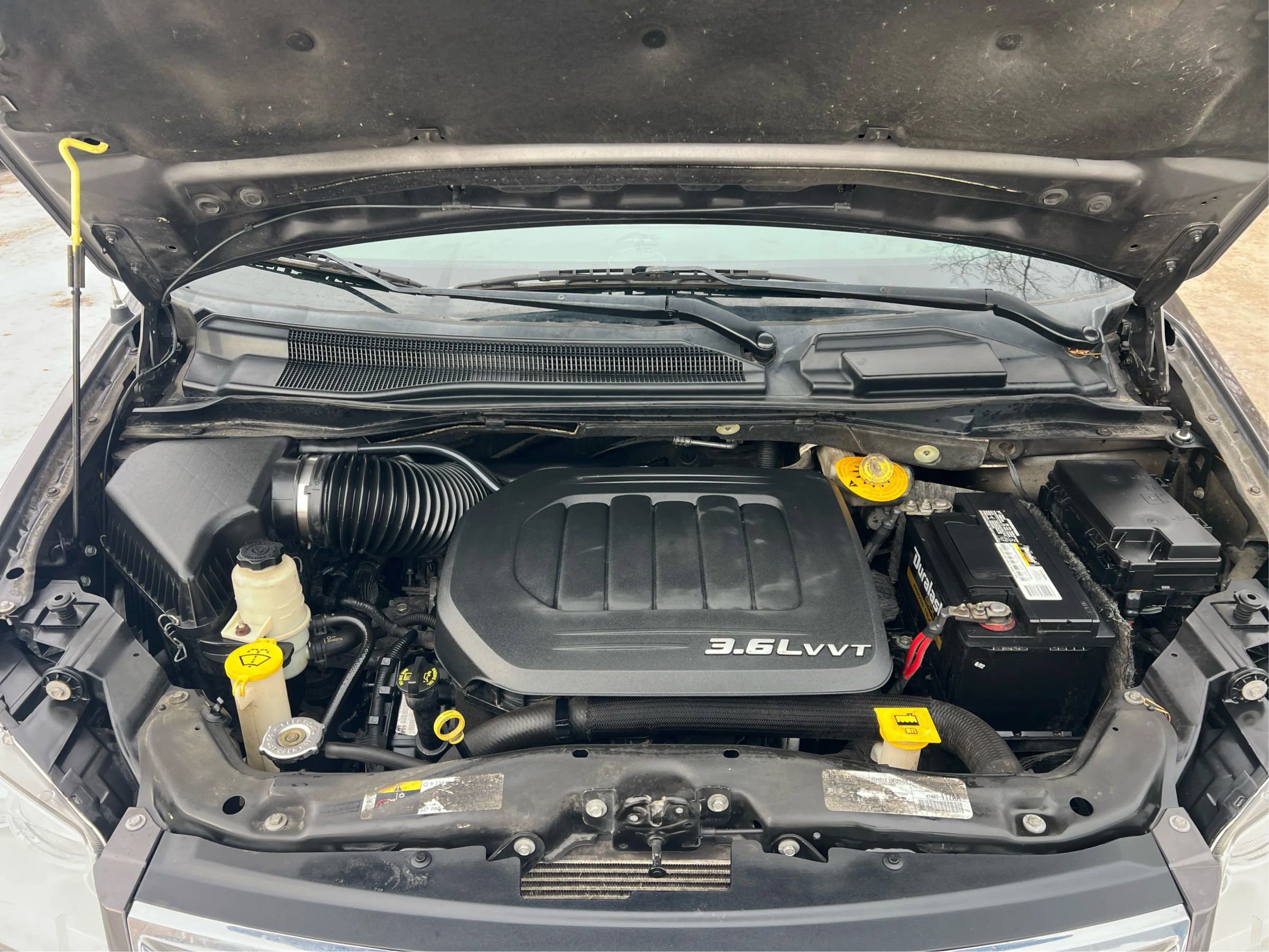 Used 2015 Chrysler Town & Country Touring image 21