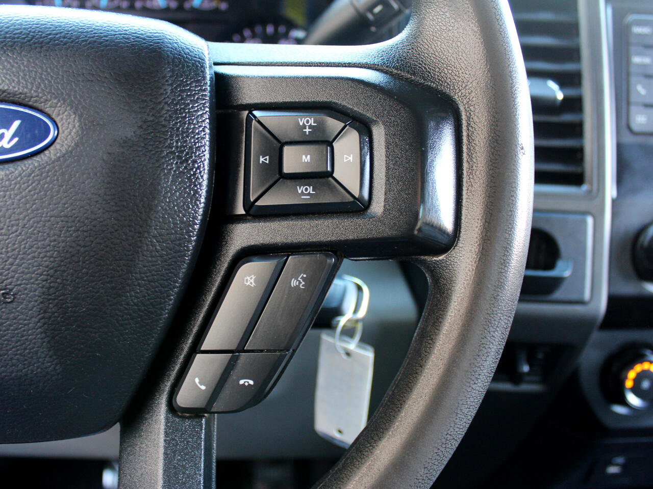 Used 2020 Ford F350 XL w/ Power Equipment Group image 19