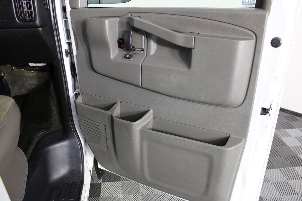 Used 2016 Chevrolet Express 3500 LT w/ LT Preferred Equipment Group image 22