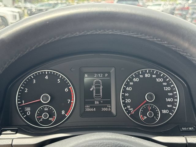 Used 2010 Volkswagen Eos Komfort FWD image 15