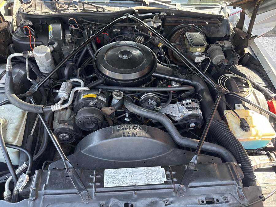 Used 1989 Cadillac Brougham RWD image 33
