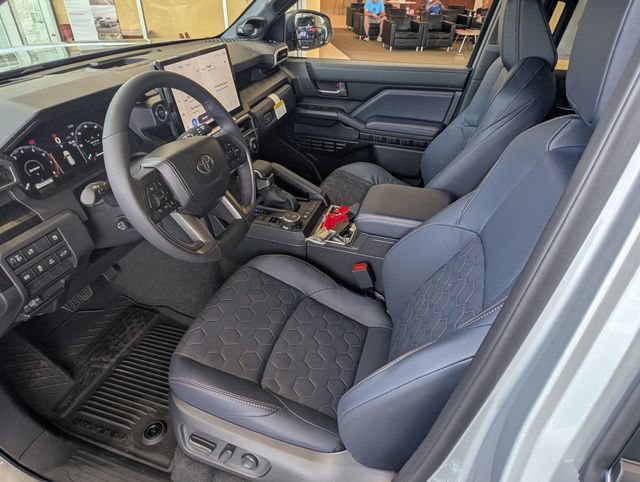New 2026 Toyota 4Runner Platinum AWD/4WD image 14