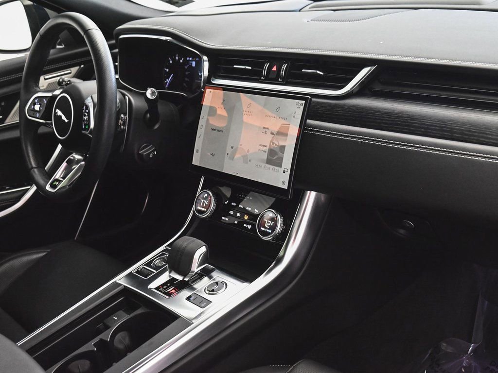 Used 2023 Jaguar XF R-Dynamic SE image 34
