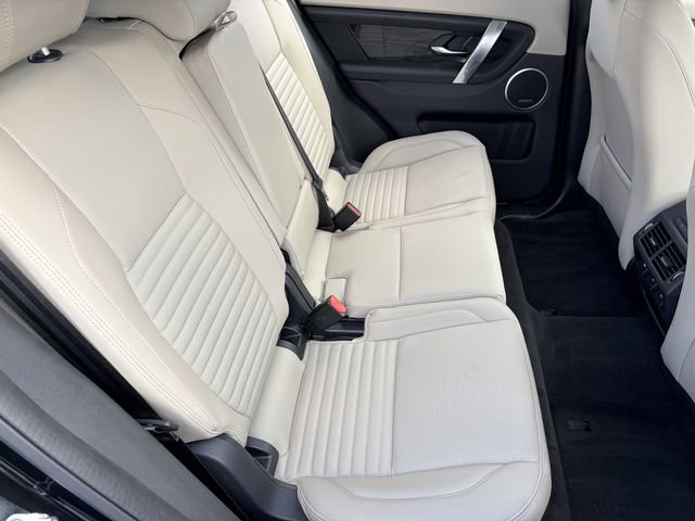 Used 2023 Land Rover Discovery Sport SE image 21